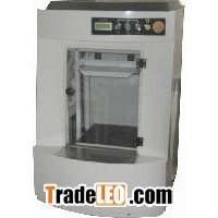 Auto clamping paint shaker